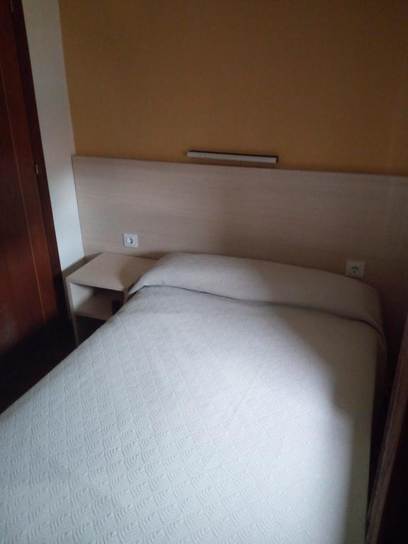 Pension La Principal Torrelavega Bagian luar foto